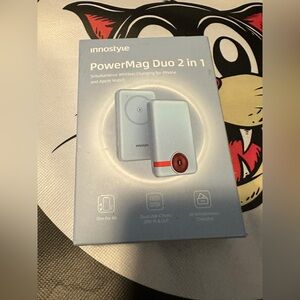 iPhone and Apple Watch PowerMag Duo 2 in 1 Wireless Charging